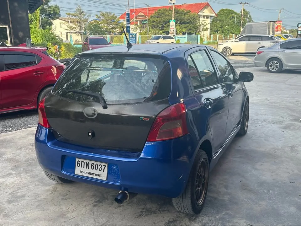 2006 Toyota Yaris II 2