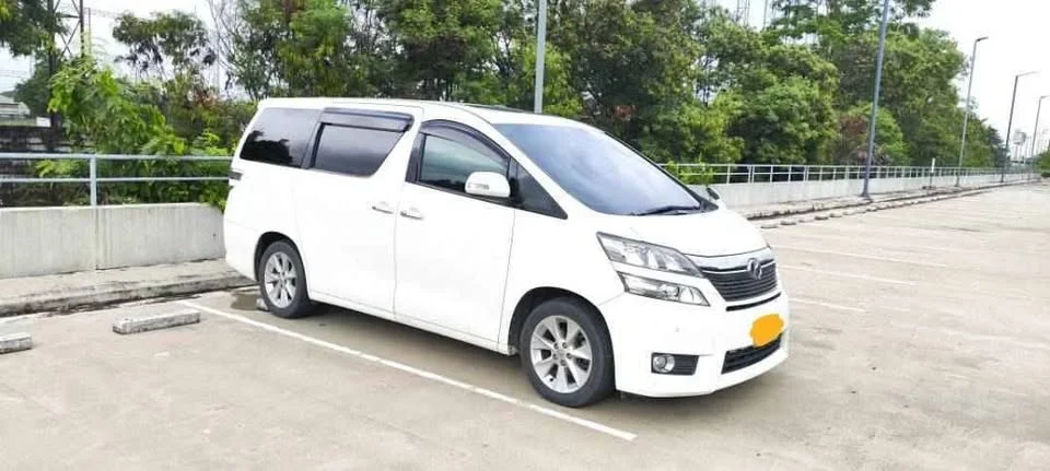 2012 Toyota Alphard, Vellfire II (AH20) 3