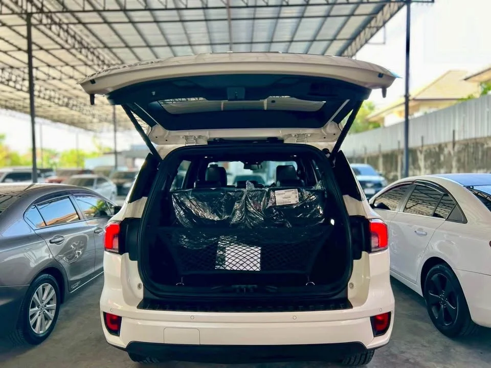 2023 Ford Everest III 3
