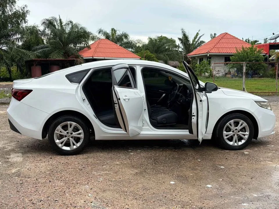 2018 MG 5 I  2