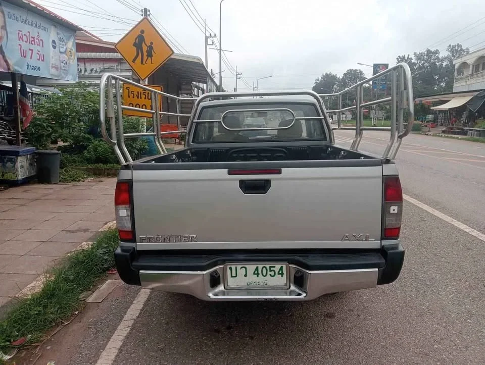 2006 Nissan Frontier I 2