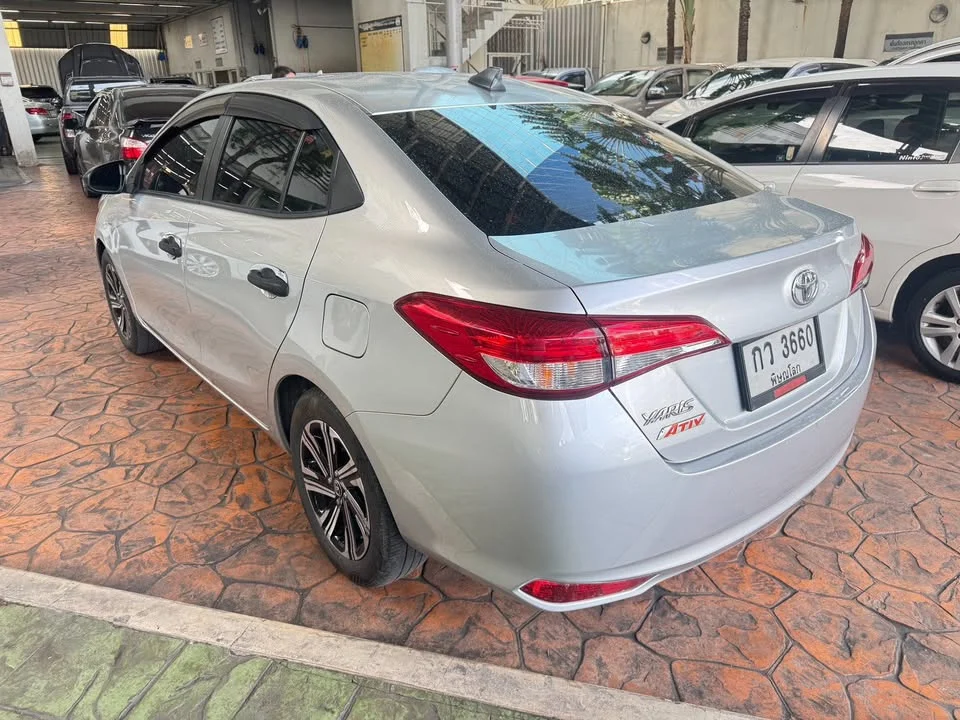 2018 Toyota Yaris ATIV III 3