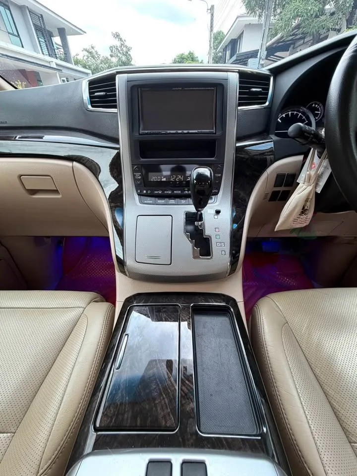2013 Toyota Alphard, Vellfire II (AH20) 2