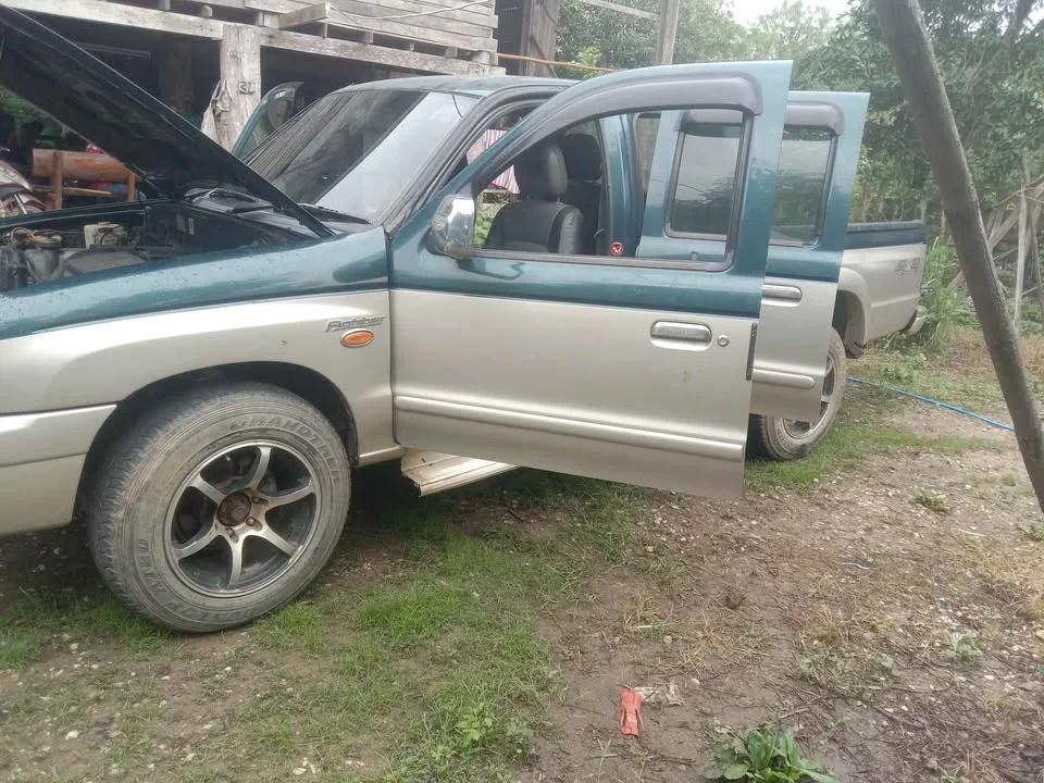 Mazda 2500 Fighter V 3