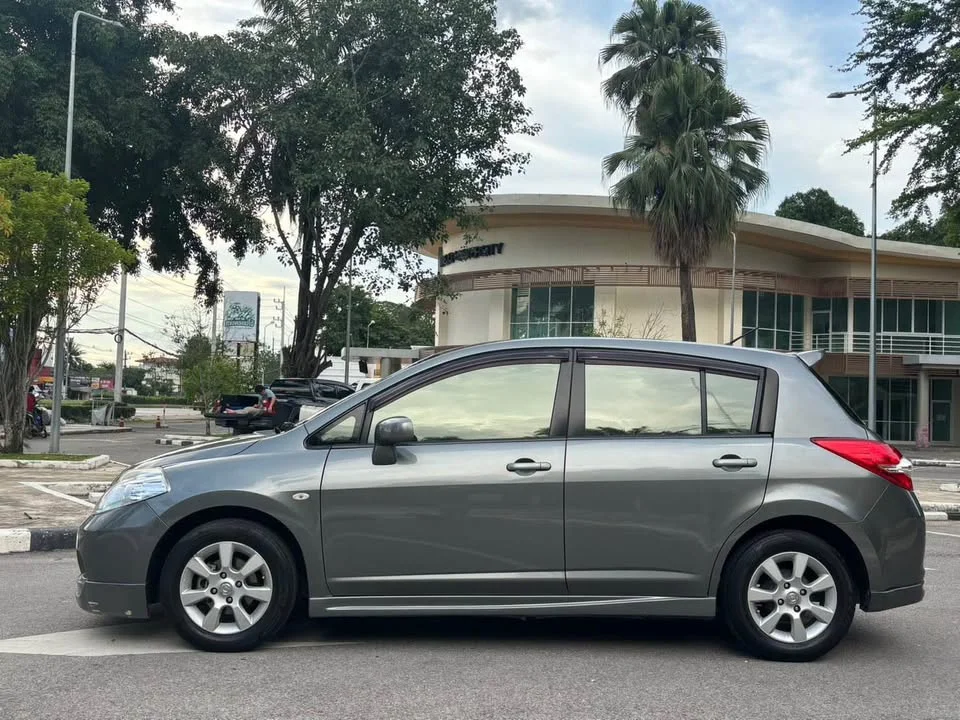 2011 Nissan Tiida I (C11) 2