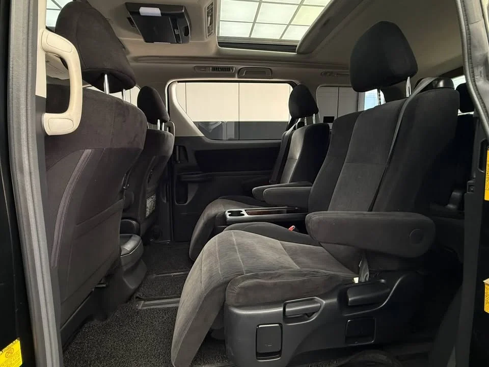 2012 Toyota Alphard, Vellfire II (AH20) 2