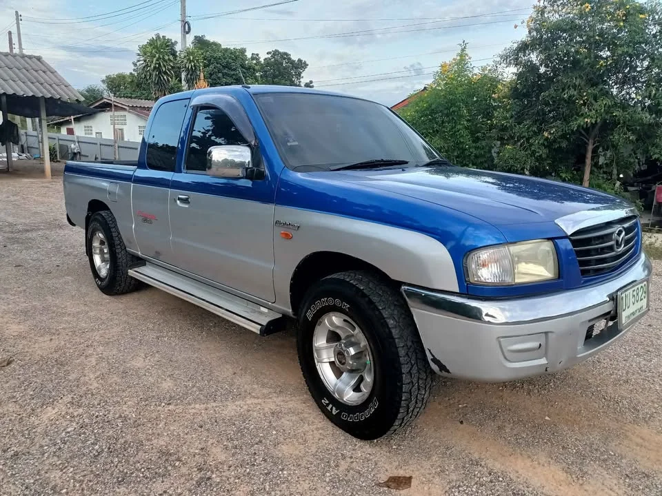 2002 Mazda 2500 Fighter V 2