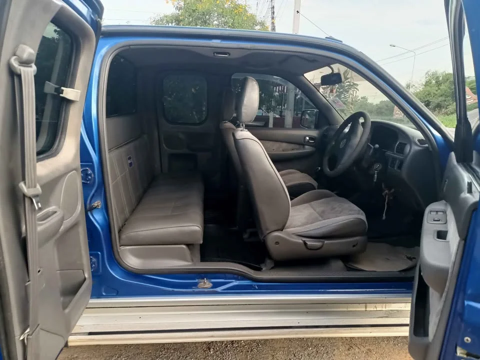 2002 Mazda 2500 Fighter V 3