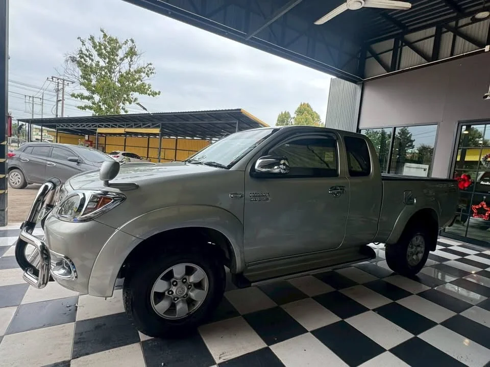 2008 Toyota Hilux VII 3