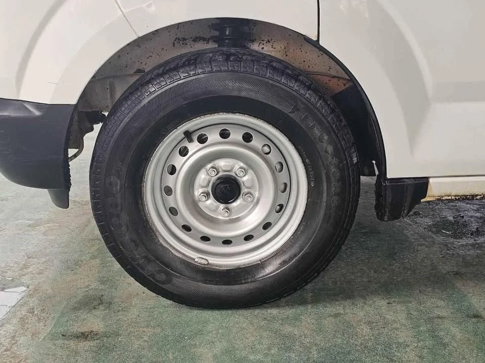 2012 Suzuki Carry I 3