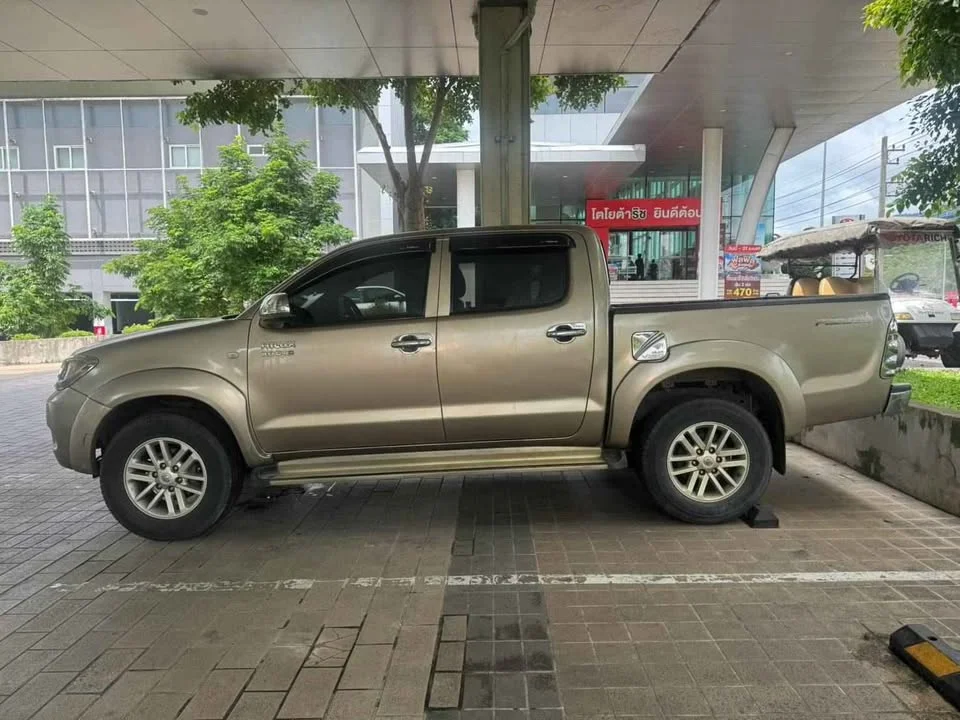 2006 Toyota Hilux VII 3