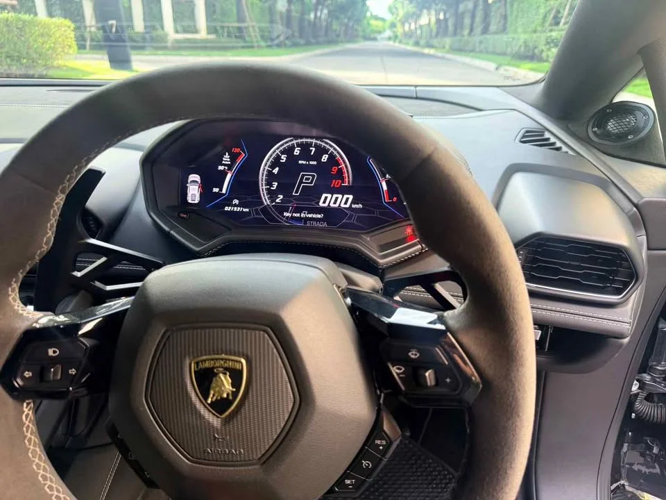 Lamborghini Huracan 2