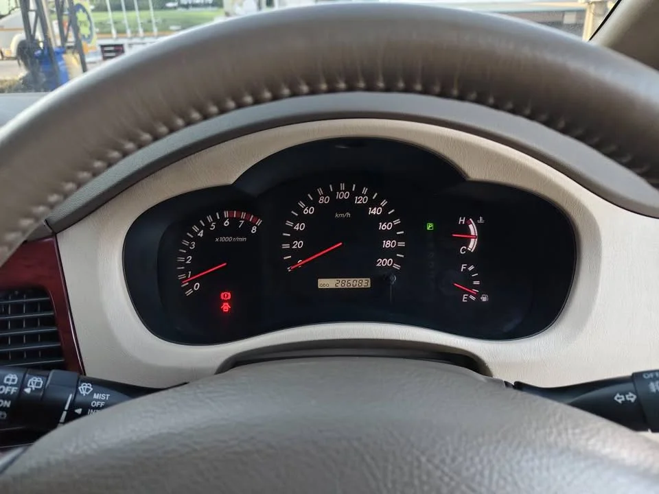 2004 Toyota Innova I 2