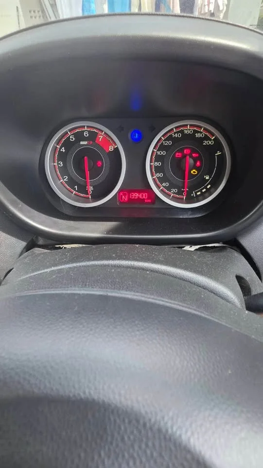 2015 MG 3 II 3