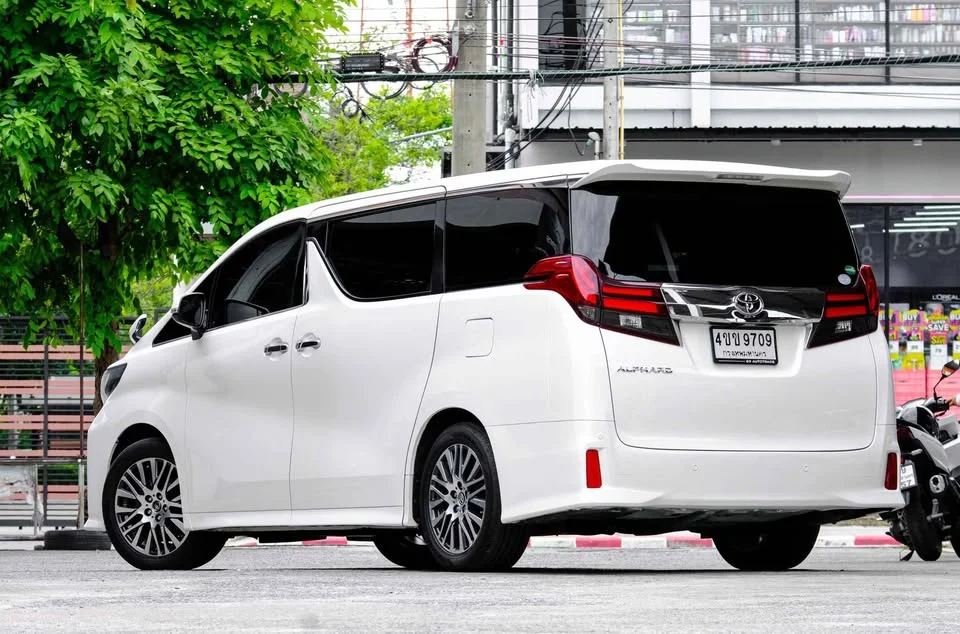 2017 Toyota Alphard, Vellfire III (AH30) 3