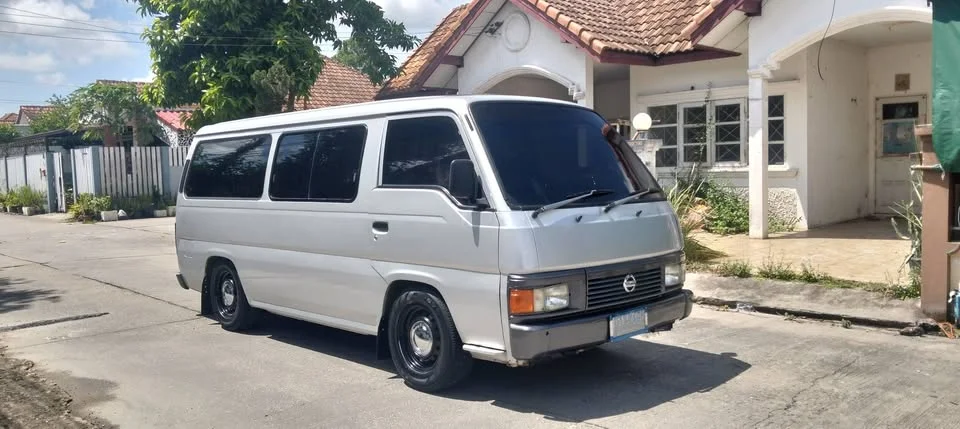 1996 Nissan Urvan IV (E24) 3