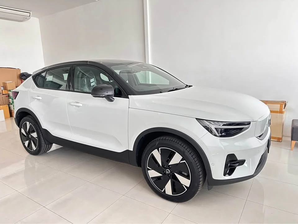 2025 Volvo EC40 I 3