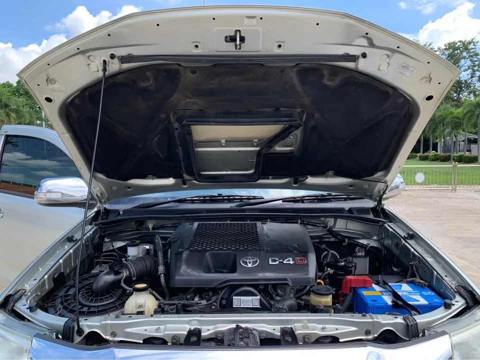 2014 Toyota Hilux VII 2