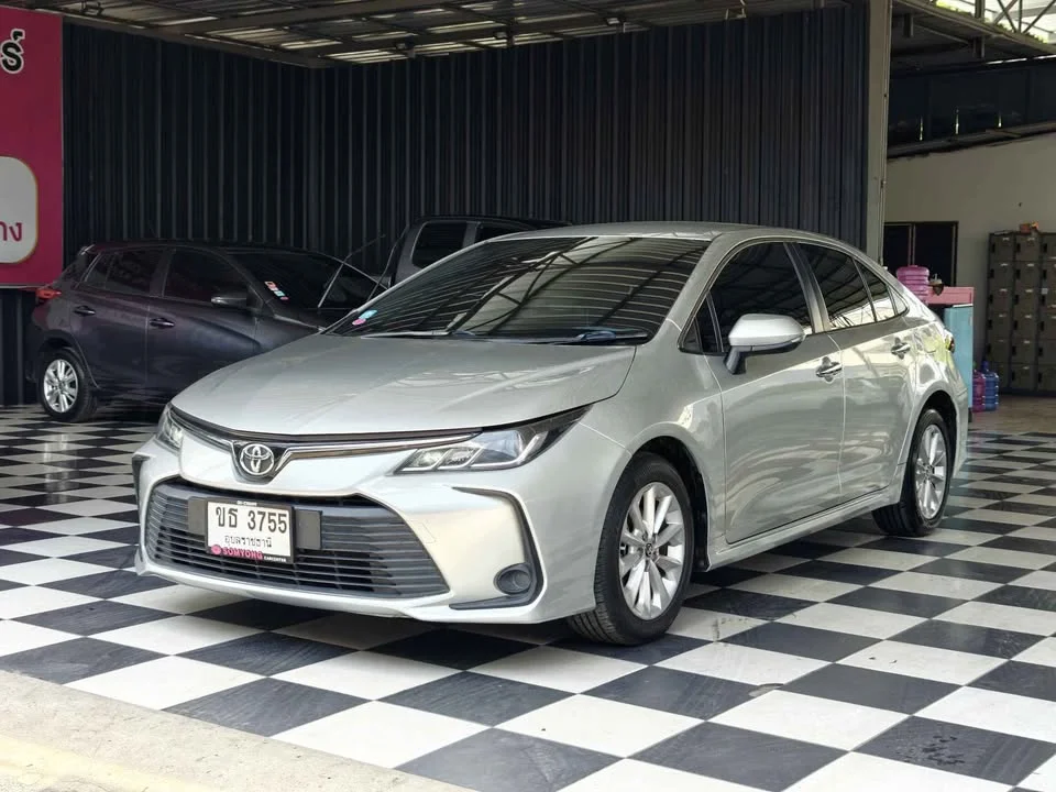 2019 Toyota Corolla Altis XII (E210) 3