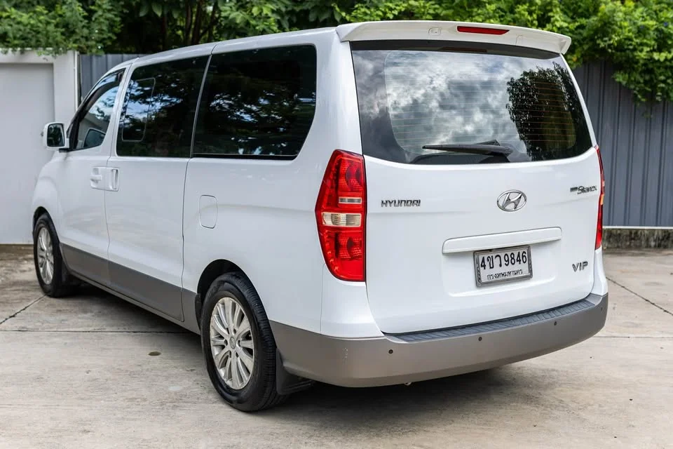 2011 Hyundai H-1 II 3