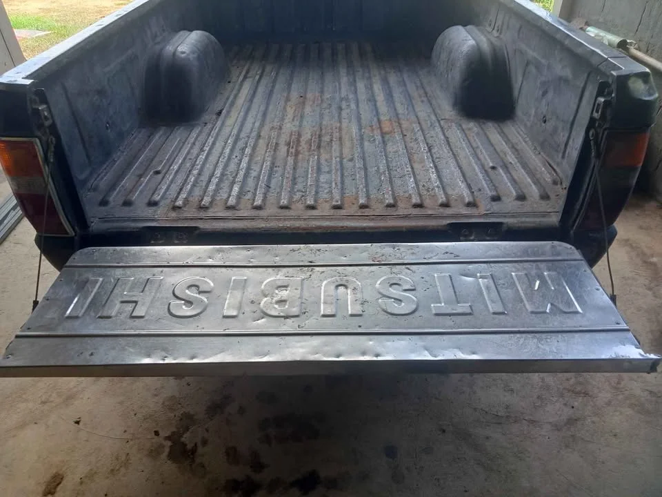 1995 Mitsubishi Triton II 3