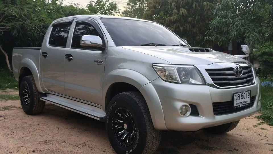 2011 Toyota Hilux VII 2