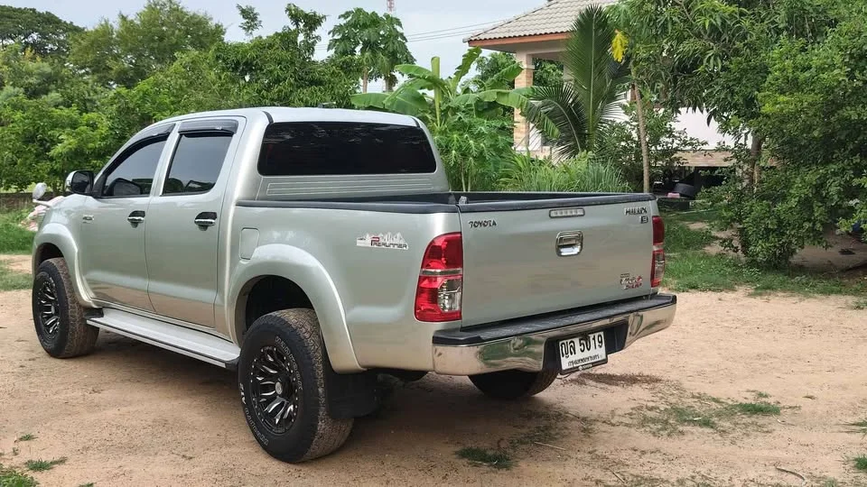 2011 Toyota Hilux VII 3