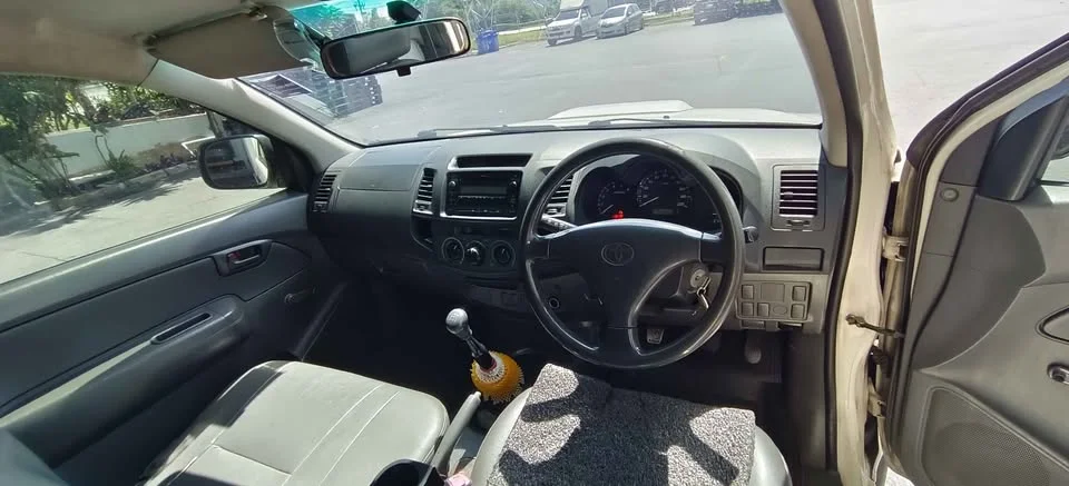 2012 Toyota Hilux VII 2