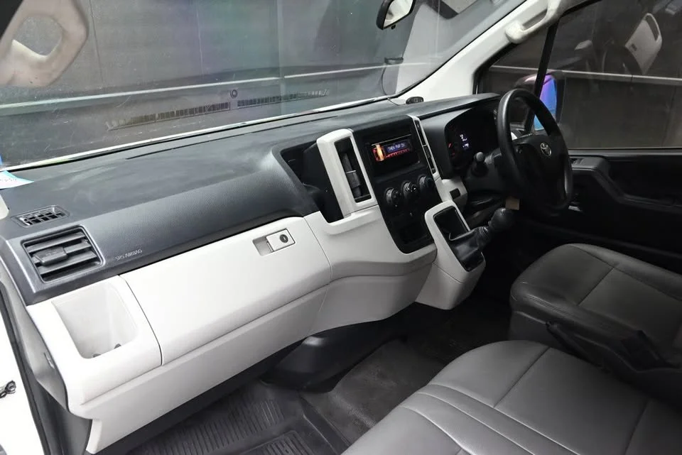 2022 Toyota HiAce VI (H300) 2