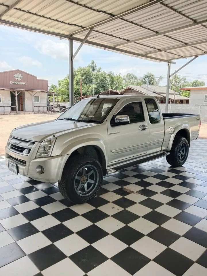 2009 Isuzu D-Max I 3