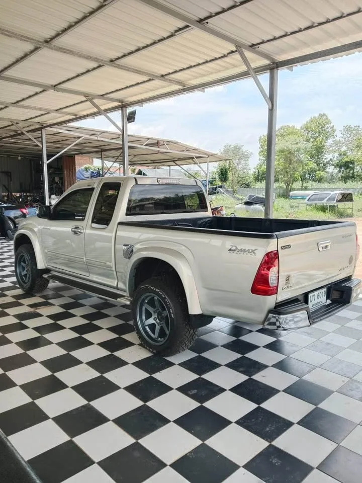 2009 Isuzu D-Max I 2
