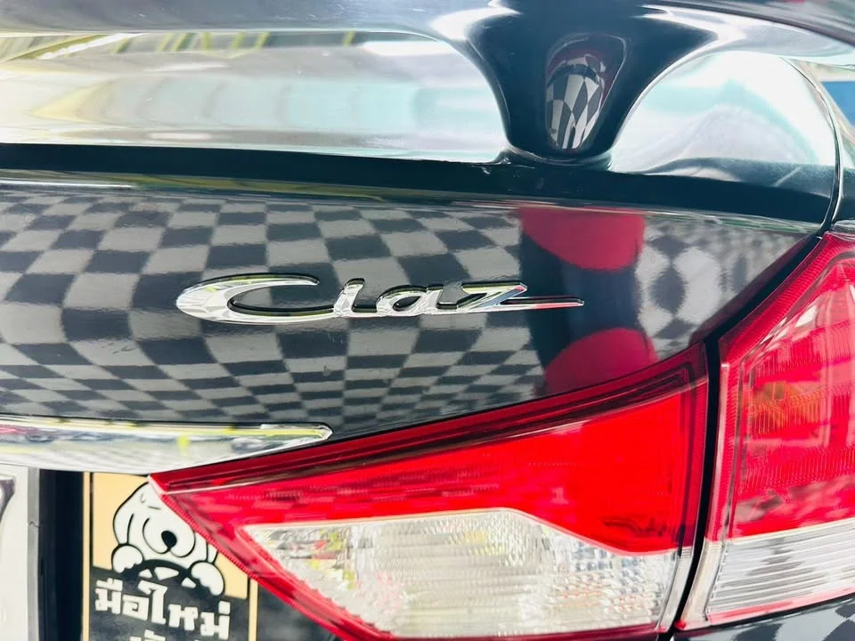 2017 Suzuki Ciaz 2