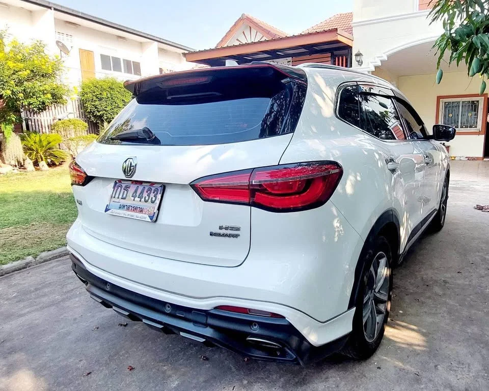 2021 MG HS 3