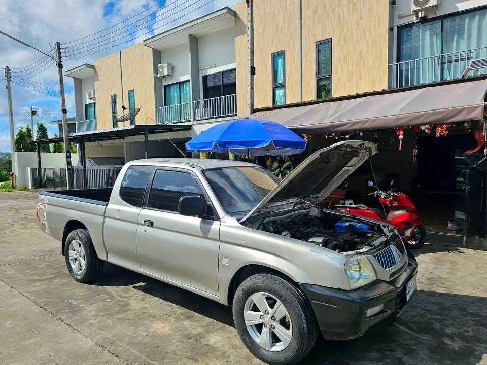 2005 Mitsubishi Strada III 3