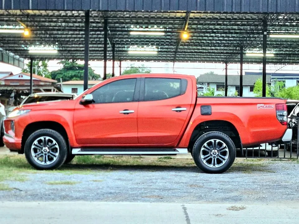 2019 Mitsubishi Triton V 3