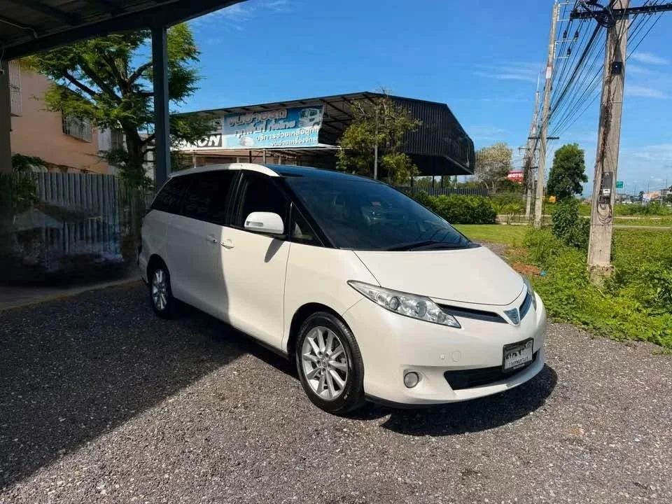 2013 Toyota Estima III 3