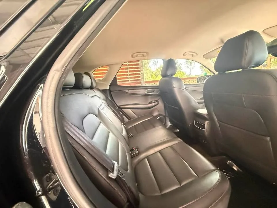 2019 MG HS 2