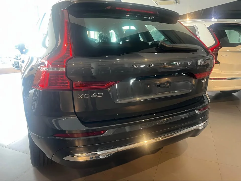 2025 Volvo XC60 II 3