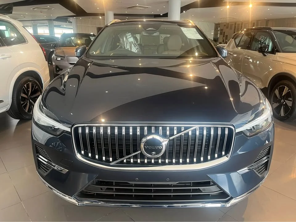 2025 Volvo XC60 II 2