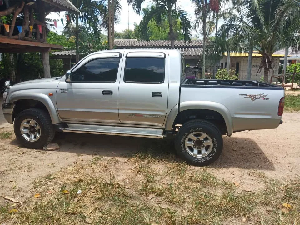 2002 Toyota Hilux Tiger VI 2