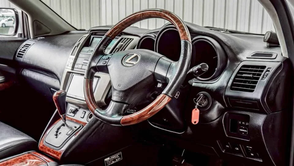 2004 Lexus RX II 2