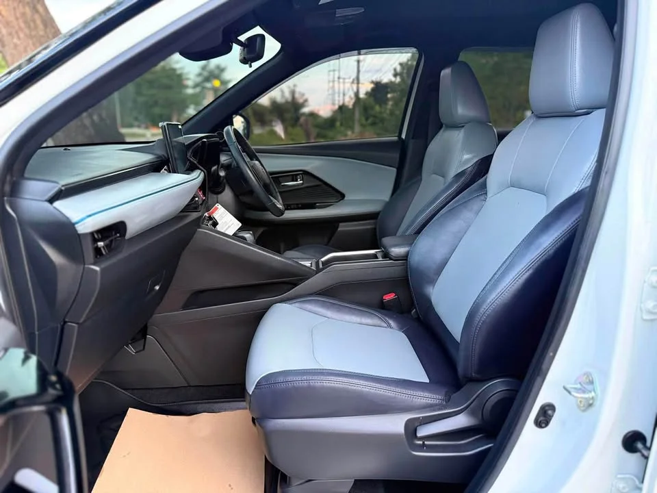 2024 Toyota Yaris Cross AC200 3