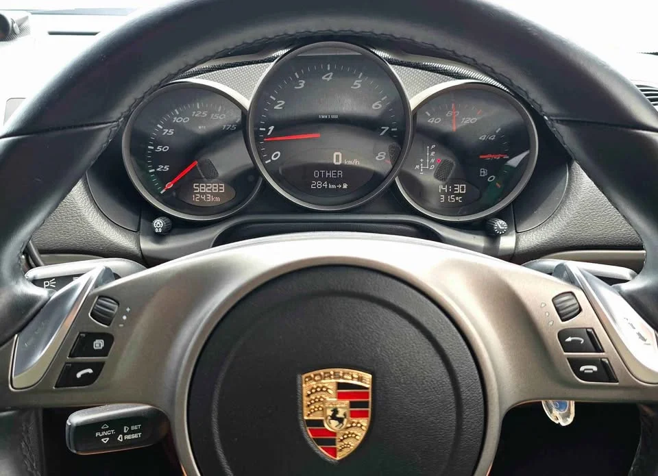 2010 Porsche Boxster and Cayman II 2