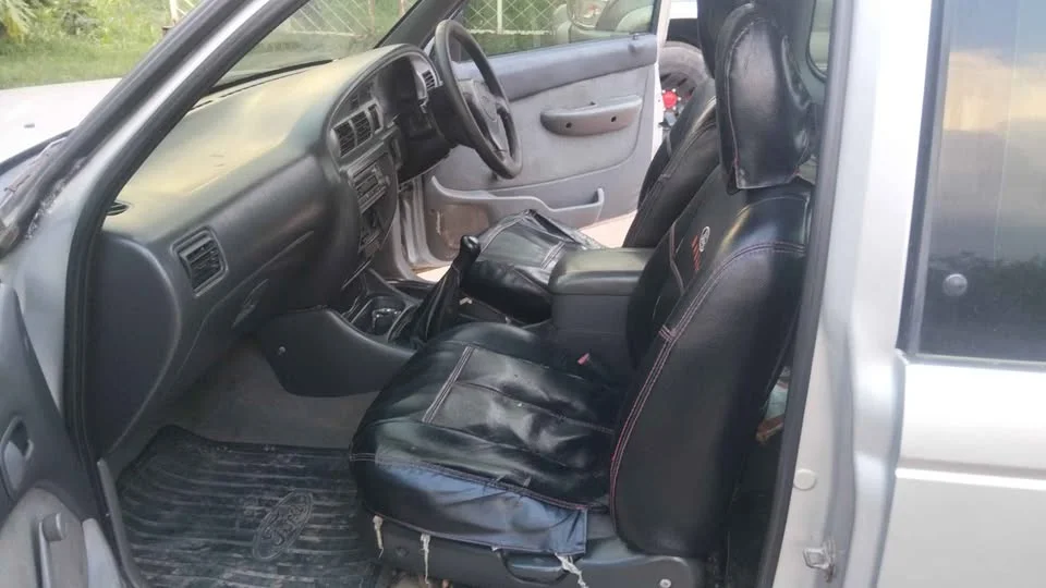 2005 Mazda 2500 Fighter V 2