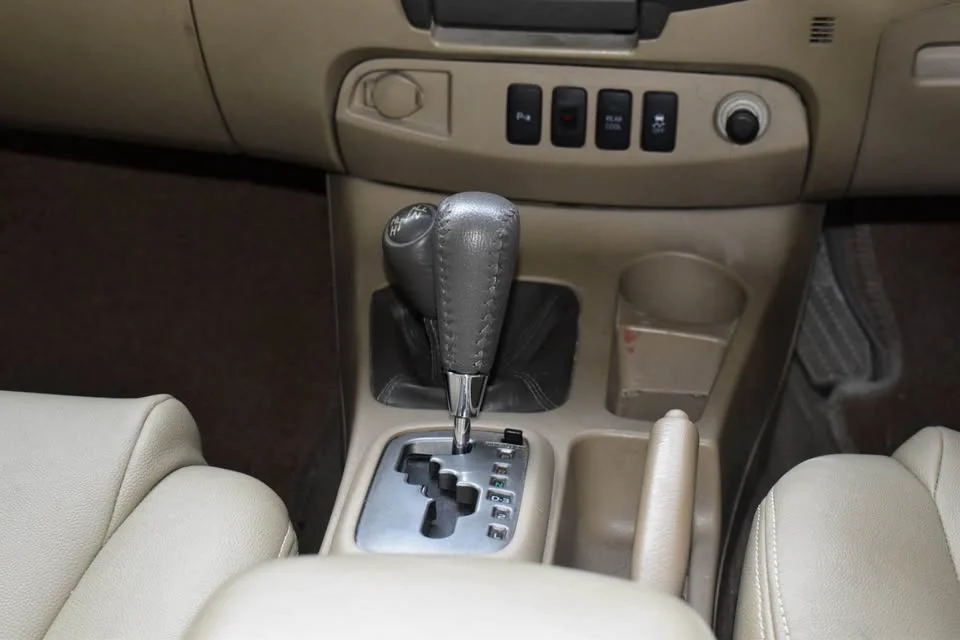 2010 Toyota Fortuner I 2