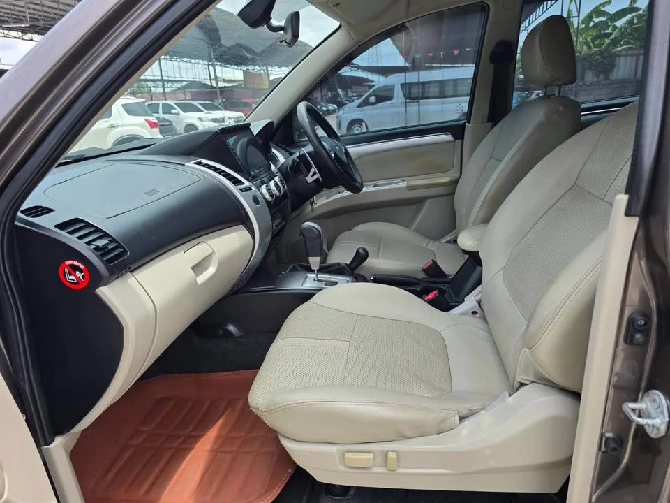 2012 Mitsubishi Pajero Sport II 3