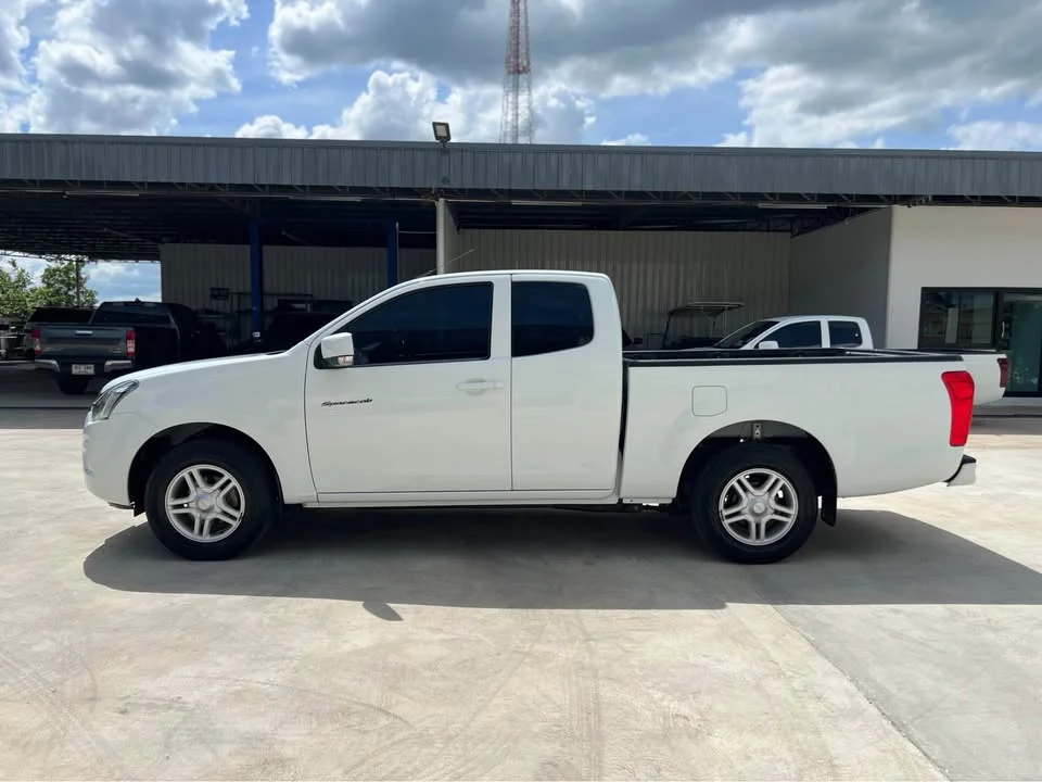 2017 Isuzu D-Max II (RT) 2