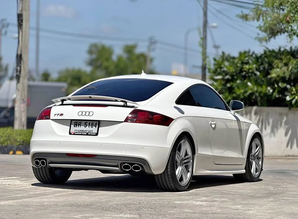 2010 Audi TT Mk2 2