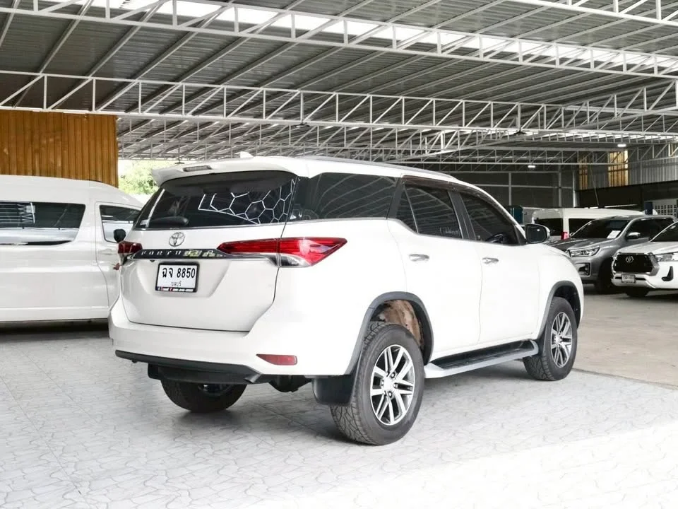 2019 Toyota Fortuner II 3