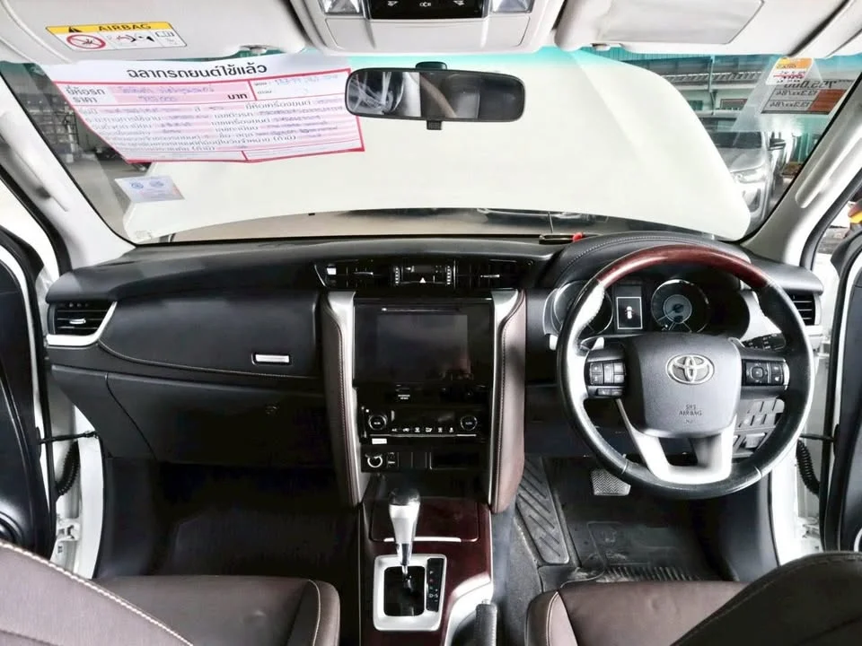 2019 Toyota Fortuner II 2